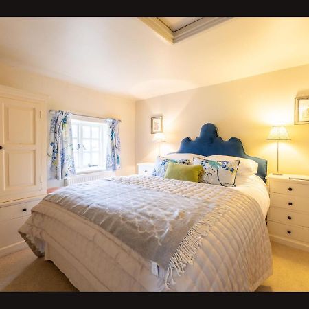 Wisteria Cottage , Pretty Cotswold Cottage Close To Chipping Campden Weston Subedge Exteriör bild