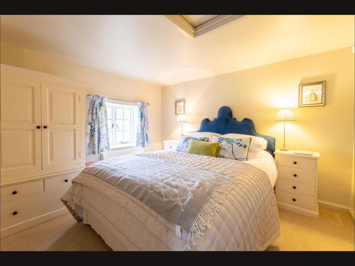 Wisteria Cottage , Pretty Cotswold Cottage Close To Chipping Campden Weston Subedge Exteriör bild